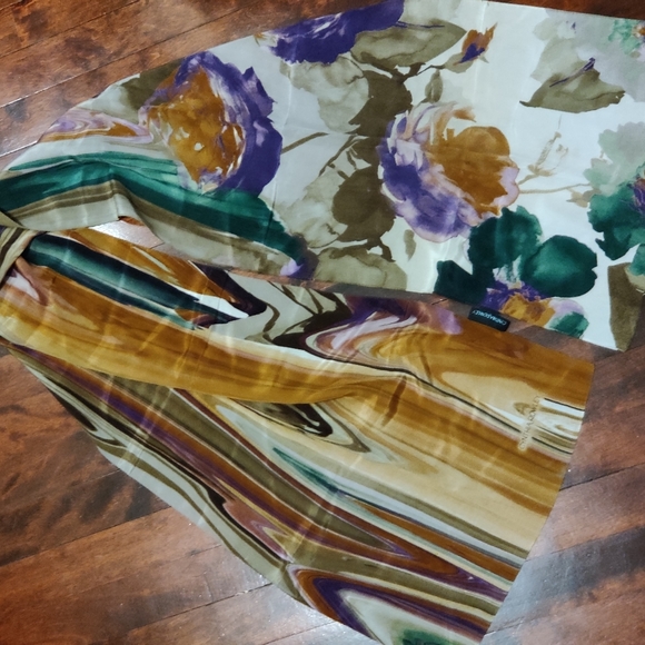 Gorgeous Cynthia Rowley Long Silk Scarf - Picture 10 of 13